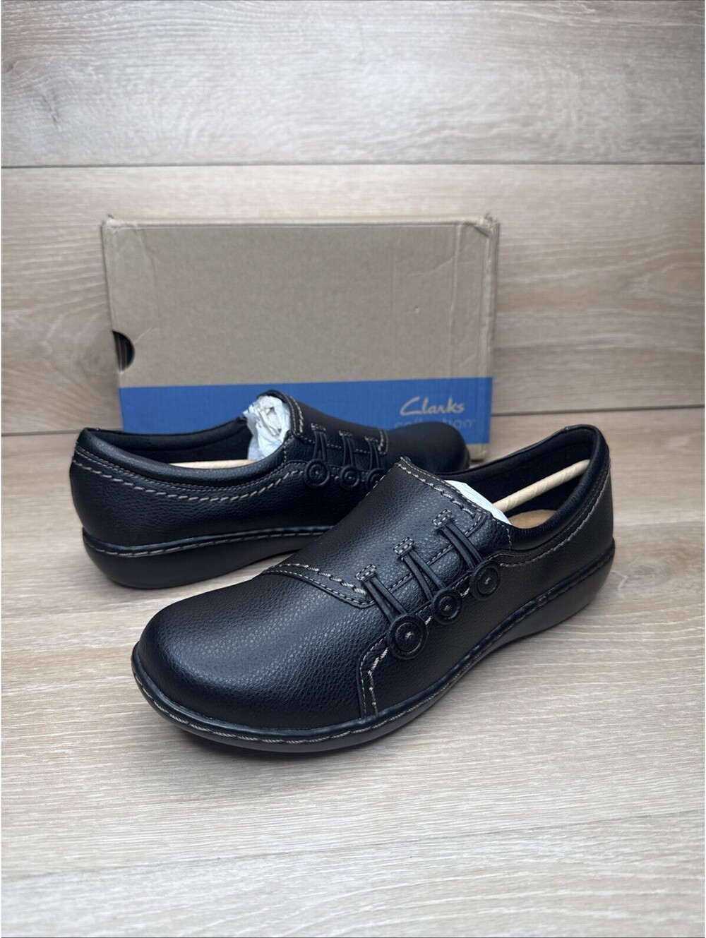 Clarks Ashland Effie Black Leather Slip On  Comfort Loafers Women's Size 9 M New